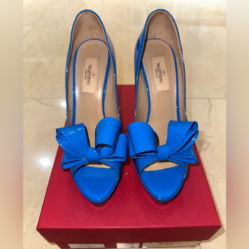 Valentino bow heels